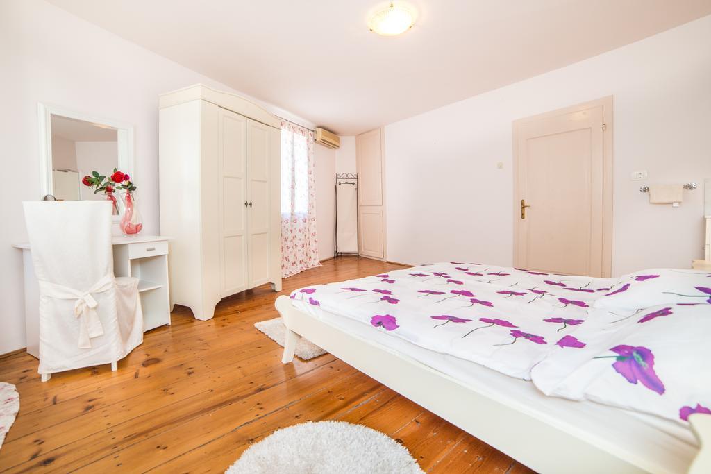 Apartments Dominik Rovinj Kültér fotó